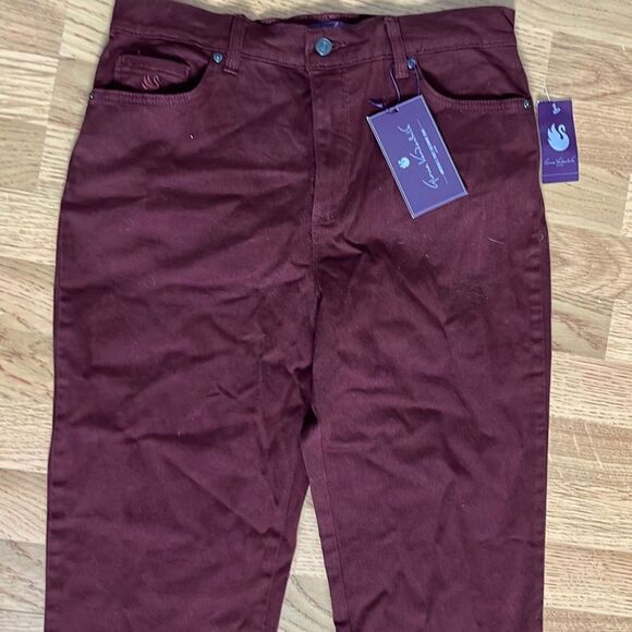 Gloria Vanderbilt Womens Jeans Amanda Essential Stretch Brown Size 10 NWT - Picture 2 of 14